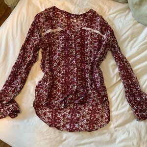 Hollister Burgundy Floral Button-Front Shirt with Crochet Trim